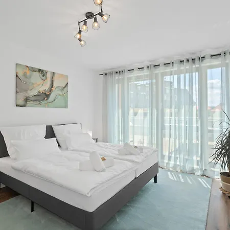 Nexstay Lux Wohnung Mit Dachterrasse Und Parkplatz Neumarkt in der Oberpfalz Exterior photo